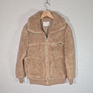 Aritzia Wilfred Frew Cozy Tan Sherpa Teddy Jacket Size XS
